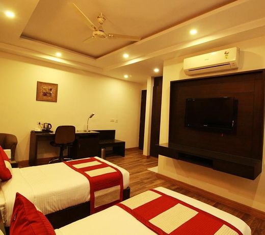 Hotel Inderlok Ananta