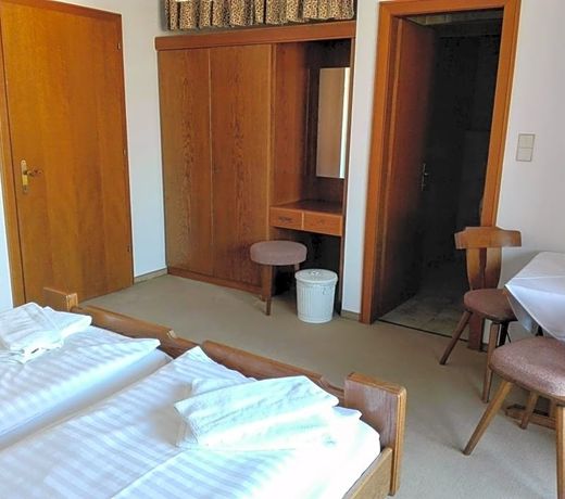 Mosers Pension