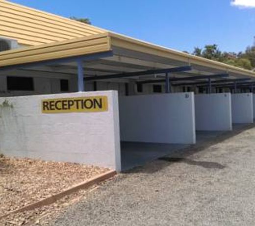 Overlander Hotel