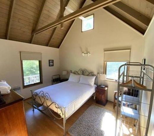 Crabapple Cottage