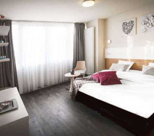 Antwerp Inn