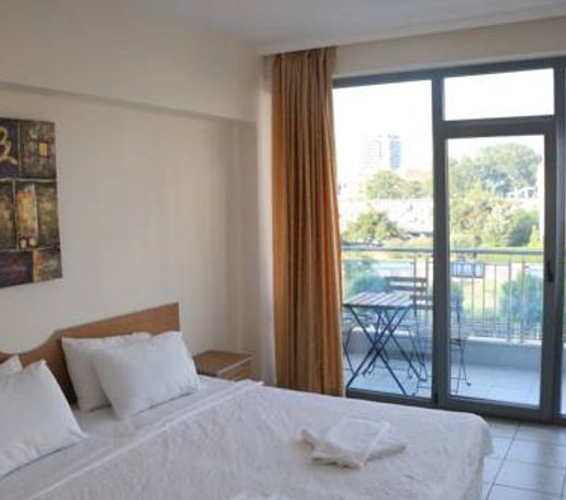 Persani Hotel-Free Parking