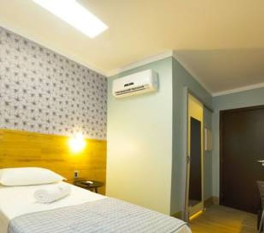 Pontual Hotel