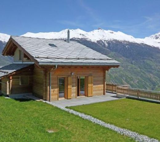Charming Private Bungalow in Wohlenberg on Natural Beach