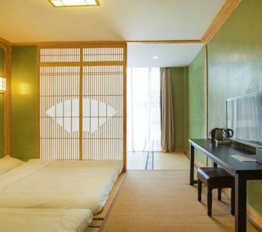Dali Luzhoufan Seaview Hotel