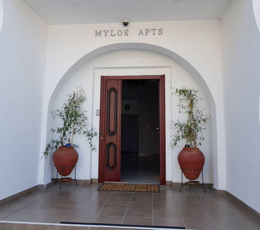 Mylos Court Apartments