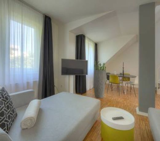 B-Boardinghouse