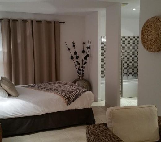 Le Clos d'UzÃ¨s - B&B