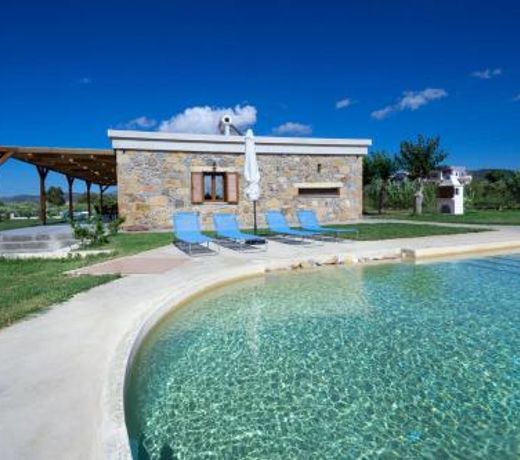 Iridanos Villa