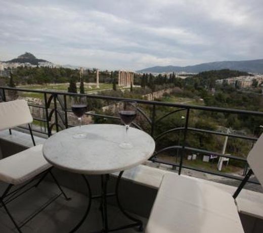 Acropolis Elegant Penthouse