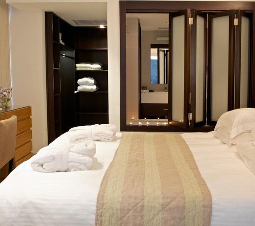 Napa Mermaid Hotel & Suites