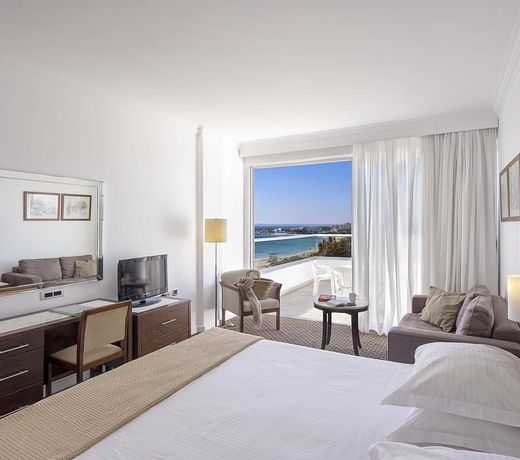 Grecian Sands Hotel