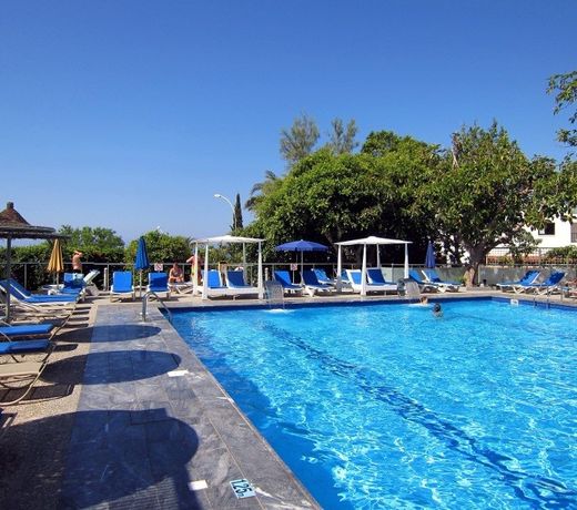 Marina Hotel