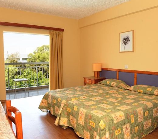Marina Hotel