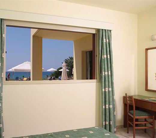 Panas Holiday Village