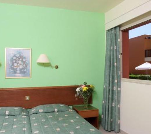 Panas Holiday Village