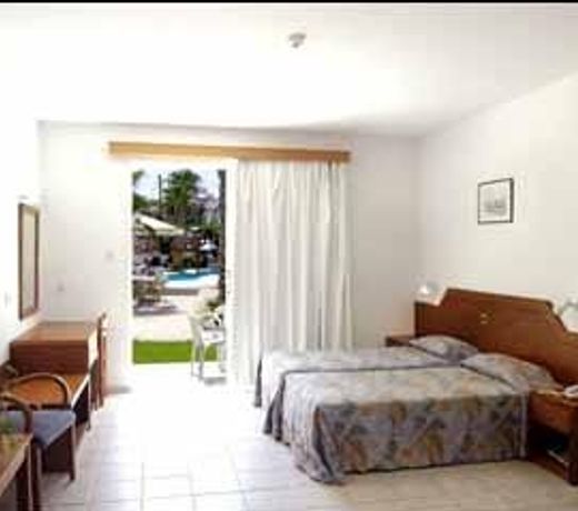 Petrosana Hotel Apartments