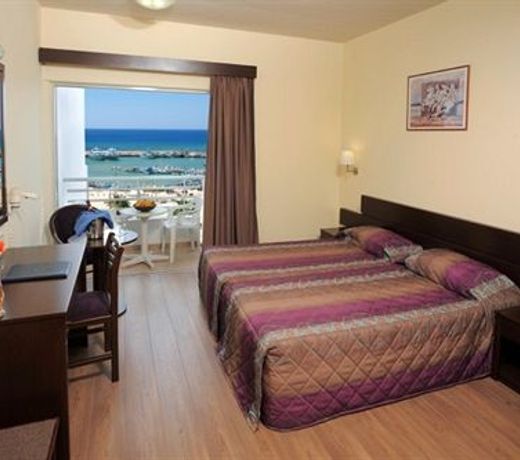 Okeanos Beach Boutique Hotel