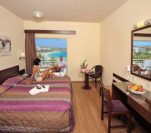 Okeanos Beach Boutique Hotel