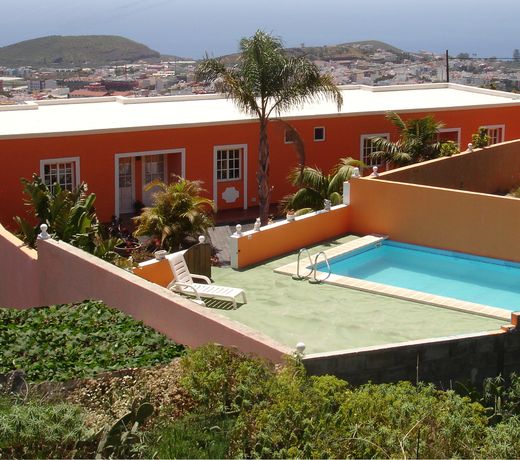 Apartamentos la Barranquera
