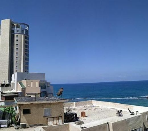 Beachfront Apartment Bat Yam 613