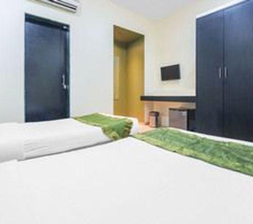 Capital O 22124 Hotel Lotus Residency