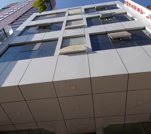 Hotel Embassy
