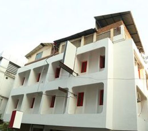 OYO 8892 Kadambari Regency