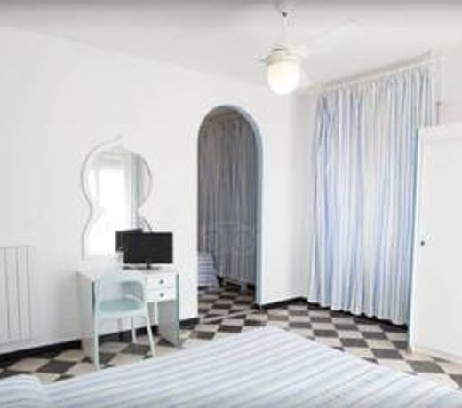 Hotel Arabesque