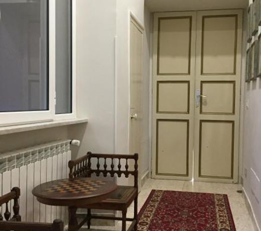 B&B Theodora