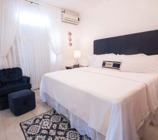 Cattleya's Kingsway Suite