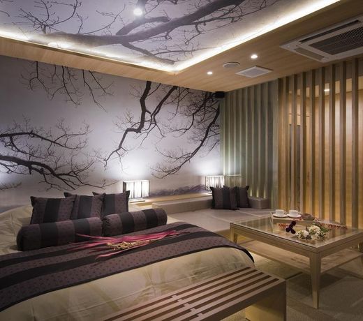 Hotel in the Moon (Adult Only)