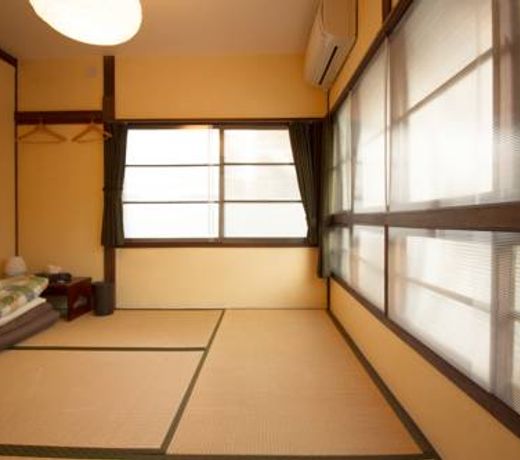 Roku Hostel Hiroshima