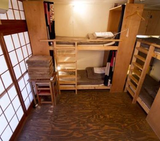 Roku Hostel Hiroshima