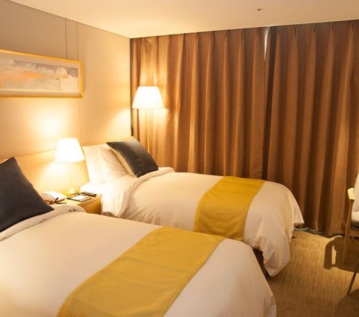 Win Sky Hotel