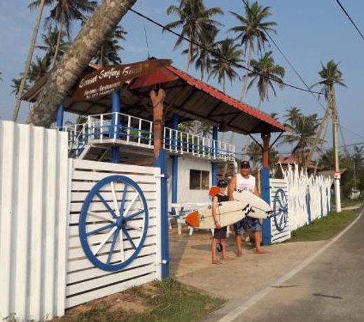 Sunset Surfing Beach Resort