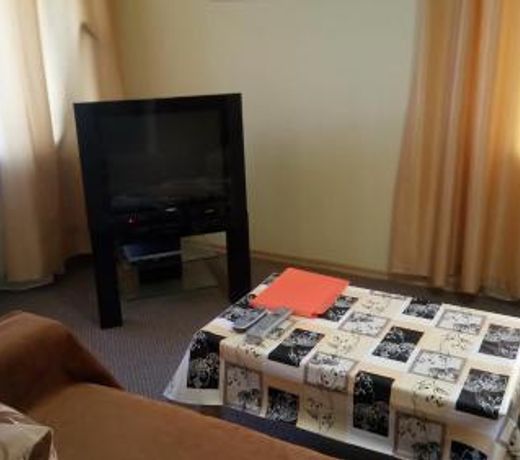 Apartment on Azina 20/3