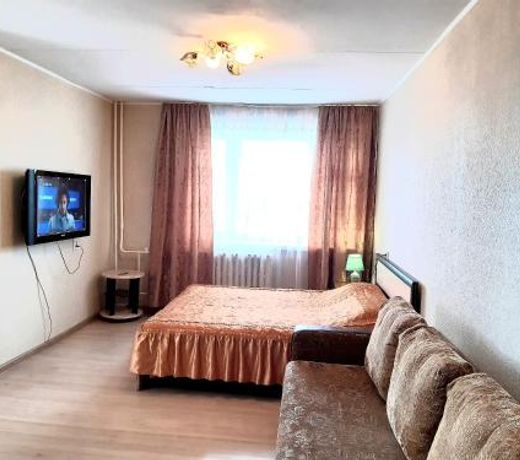Apartment on Lenina 18