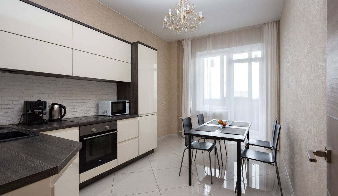 Apartment with french balcony on Pulkovskaya