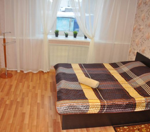 2 bedroom apartment close to railway station