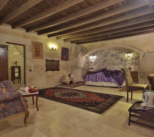 Aurora Cave Hotel 12 Plus - Adult Only