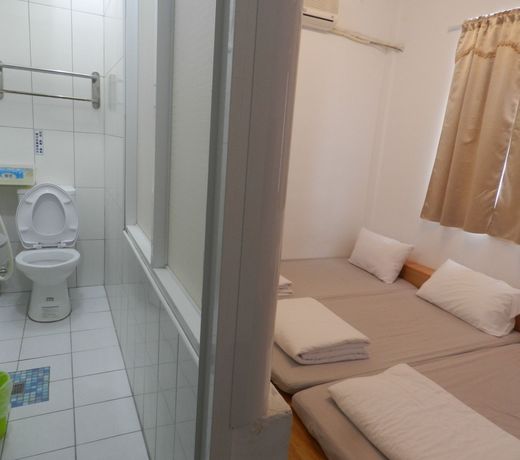Caitlyn Hostel II