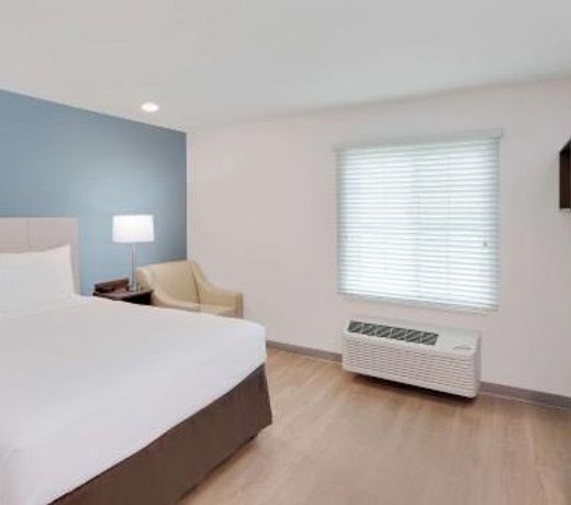 WoodSpring Suites Bakersfield