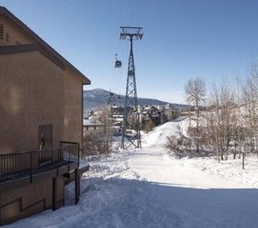 Ski Inn Condominiums