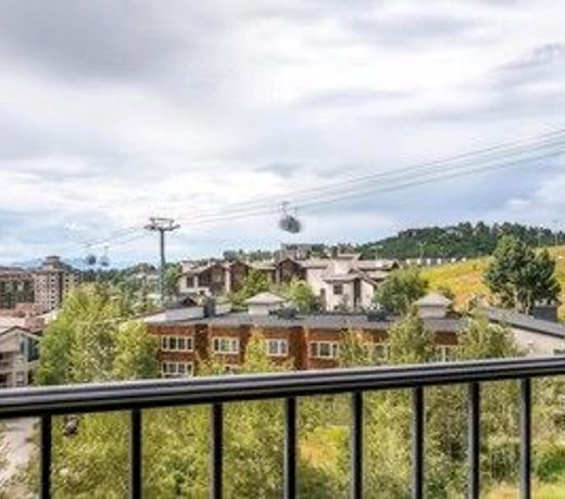 Ski Inn Condominiums