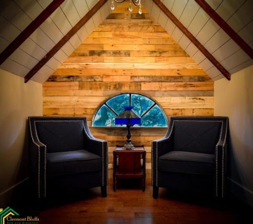 Clermont Bluffs Bed & Breakfast