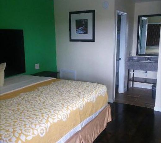 Budget Inn