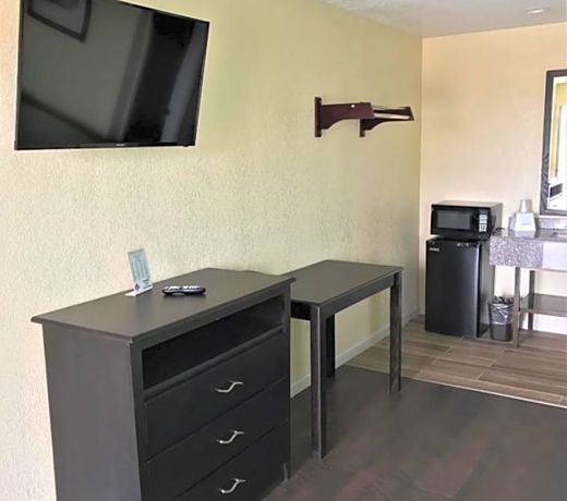 Budget Inn