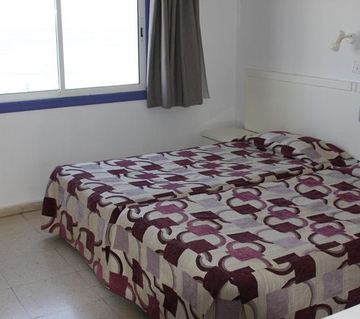 Astreas Beach Hotel Apartments