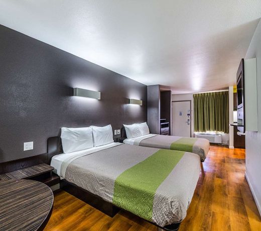 Studio 6-San Antonio, TX - Airport